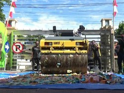 Ribuan Kosmetik Tanpa Izin Edar di Kota Probolinggo Dimusnahkan