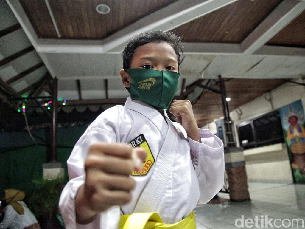 Kembalinya Semangat Anak-anak Berlatih Karate di Era New Normal Kembalinya Semangat Anak-anak Berlatih Karate di Era New Normal