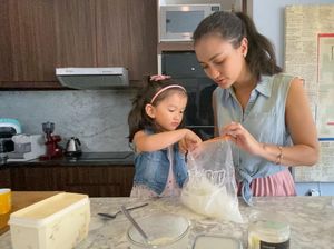 Serunya Para Selebriti Bereksperimen di Mola TV Family Challenge