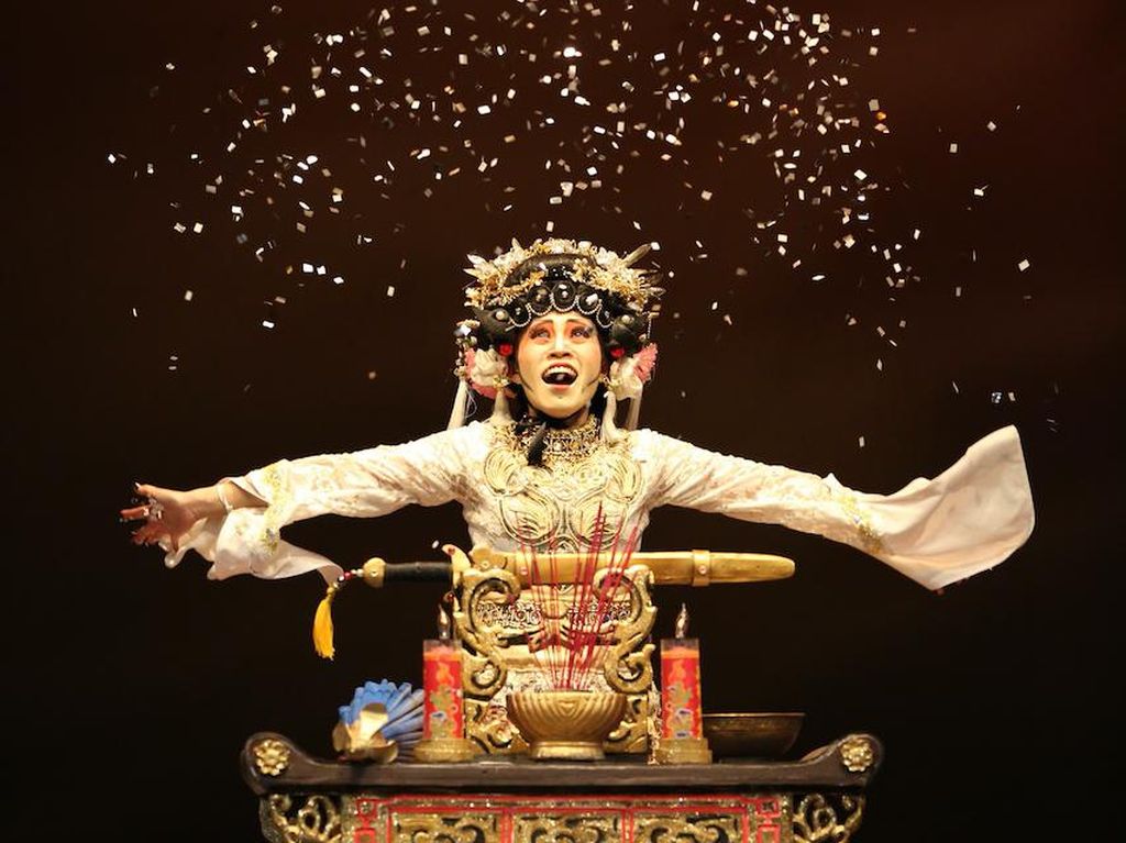 Pentas Opera Ular Putih Siap Sapa Virtual Penonton Teater Pentas Opera Ular Putih Siap Sapa Virtual Penonton Teater