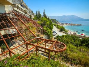 Foto: Before-After Resort Mewah Tapi Berhantu dari Kroasia