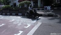 Physical Distancing untuk Kendaraan di Jalanan Kota Bandung