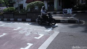 Physical Distancing untuk Kendaraan di Jalanan Kota Bandung