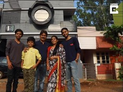 Cinta Fotografi, Pria Ini Namai Anaknya Canon, Nikon dan Epson