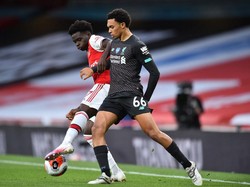 Tekel Trent ke Saka Luput dari VAR, Aubameyang Geram