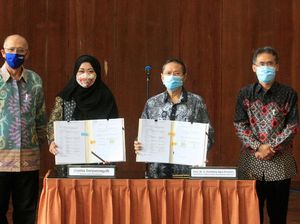 UGM Percayakan Dana Pensiun kepada AXA Mandiri UGM Percayakan Dana Pensiun kepada AXA Mandiri