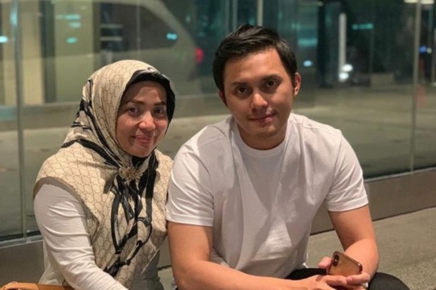 Muzdalifah/ Foto: Instagram.com/muzdalifah999 potret awet muda Muzdalifah