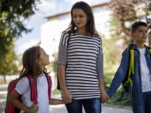 Bangun Kebahagiaan Anak Selama Pandemi COVID-19