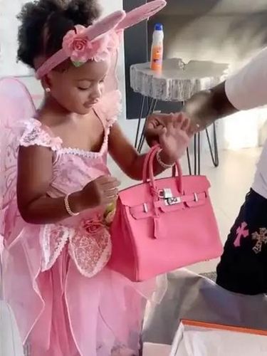 Anak Cardi B & Offset, Kulture