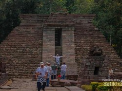 Chichen Itza Meksiko? Bukan, Ini Candi Sukuh Karanganyar
