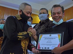 Jurnalis detikcom Terima Award KLHK Atas Pemberitaan Penanganan Konflik Harimau Sumatera