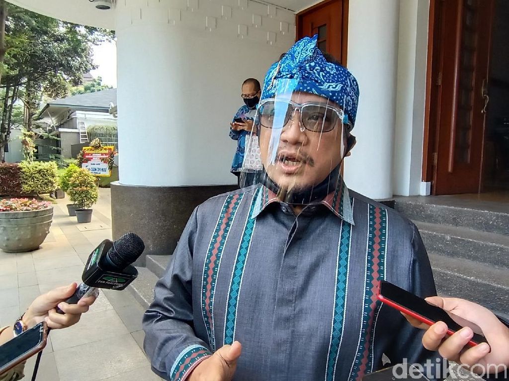 Dede Yusuf Dorong Pemkot Bandung Alihkan Dana BOS untuk Kuota Internet