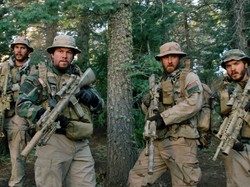 Sinopsis Lone Survivor di Bioskop Trans TV, Bertabur Aktor Terkenal