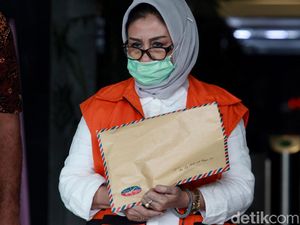 Giliran Ketua DPRD Kutai Timur Jalani Pemeriksaan di KPK Giliran Ketua DPRD Kutai Timur Jalani Pemeriksaan di KPK