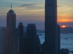 Menteri Hong Kong Mundur Gegara Hadiri Pesta Ultah Saat Pandemi