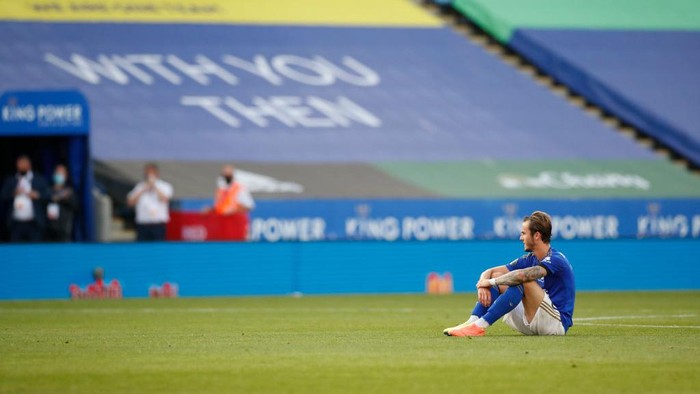 LEICESTER, ENGLAND - JUNE 23: James Maddison of Leicester City looks dejected following their draw in the Premier League match between Leicester City and Brighton & Hove Albion at The King Power Stadium on June 23, 2020 in Leicester, England. Football Stadiums around Europe remain empty due to the Coronavirus Pandemic as Government social distancing laws prohibit fans inside venues resulting in all fixtures being played behind closed doors. (Photo by Andrew Boyers/Pool via Getty Images)