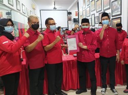 PDIP Sulsel Serahkan Rekomendasi DPP ke Cakada Pilkada Makassar-Gowa