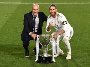 Sergio Ramos ke Zinedine Zidane: Peluk Erat, Mister