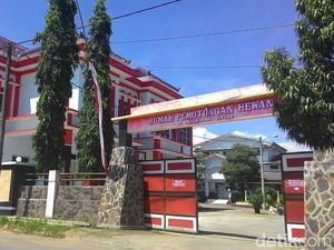 Jelang Idul Adha, Puluhan Warga Daftar Potong Hewan Kurban di RPH Blitar Jelang Idul Adha, Puluhan Warga Daftar Potong Hewan Kurban di RPH Blitar