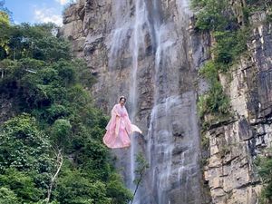 Wisata China Tawarkan Sensasi Terbang ala Bintang Film Kung Fu