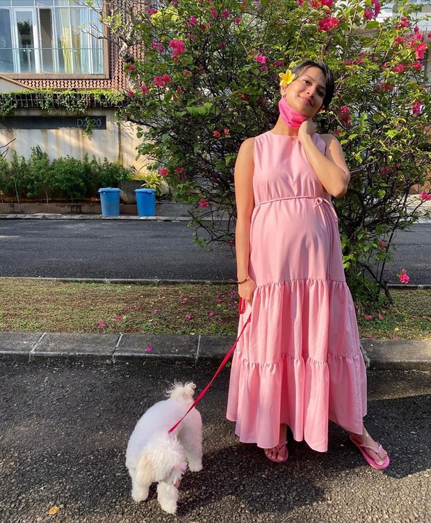 Momen hamil dan melahirkan Vanessa Angel/instagram.com/vanessaangelofficial/ Vanessa Angel rutin berjemur di bawah sinar matahari pagi selama kehamilan