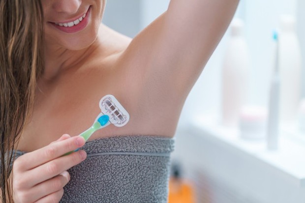 Pilih alat cukur yang baik