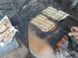 Intip 5 Cara Nyeleneh Masak Mie Instan ala Netizen Intip 5 Cara Nyeleneh Masak Mie Instan ala Netizen