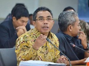 PDIP Tantang Fraksi yang Tolak Interpelasi Formula E: Sampaikan di Paripurna! PDIP Tantang Fraksi yang Tolak Interpelasi Formula E: Sampaikan di Paripurna!