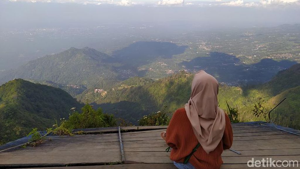 Gunung Telomoyo yang Indah namun Kini Ditutup Gunung Telomoyo yang Indah namun Kini Ditutup