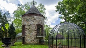 Keren! Ini Penampilan 10 Kandang Ayam Mewah yang Bikin Iri