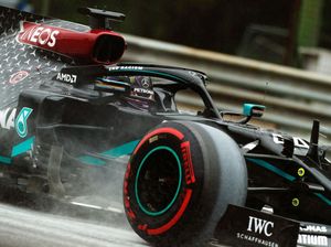 Kualifikasi F1 GP Hongaria: Mercedes Dominan, Hamilton Raih Pole Kualifikasi F1 GP Hongaria: Mercedes Dominan, Hamilton Raih Pole