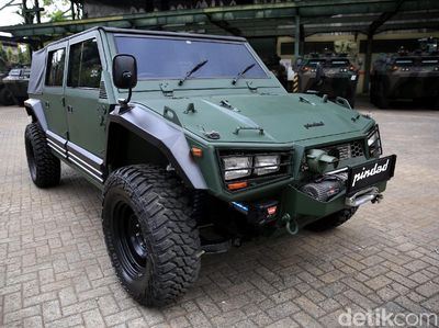 Melihat Lebih Dekat Gaharnya Rantis Maung