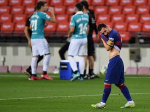 Barcelona Bisa Jadi Seperti AC Milan atau Manchester United