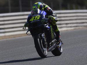 MotoGP Spanyol: Lagi-lagi, Ban Michelin Dikeluhkan Valentino Rossi MotoGP Spanyol: Lagi-lagi, Ban Michelin Dikeluhkan Valentino Rossi