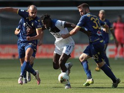 Atalanta Tertahan di Markas Hellas Verona