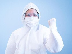 Manulife Ajak Nasabah Bantu Tim Medis Lewat Gerakan 1 Polis 1 APD