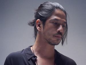 Nomo Koeswoyo Dalam Kenangan Ariyo Wahab Nomo Koeswoyo Dalam Kenangan Ariyo Wahab