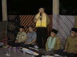 Kunjungi Desa Terisolir, Bupati Merangin Bahas Pembangunan Jalan