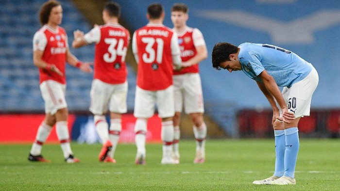 LONDON, ENGLAND - JULY 18: Eric Garcia of Manchester City reacts following the FA Cup Semi Final match between Arsenal and Manchester City at Wembley Stadium on July 18, 2020 in London, England. Football Stadiums around Europe remain empty due to the Coronavirus Pandemic as Government social distancing laws prohibit fans inside venues resulting in all fixtures being played behind closed doors. (Photo by Justin Tallis/Pool via Getty Images)