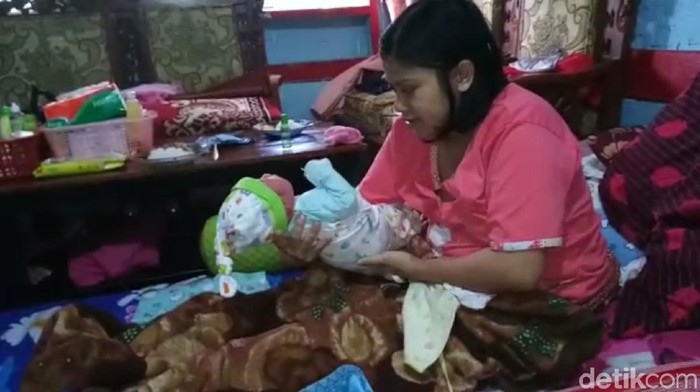 Seorang ibu di Tasikmalaya melahirkan anak setelah hamil satu jam