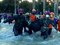 Dua Jenazah Korban Banjir Bandang Luwu Utara Dievakuasi