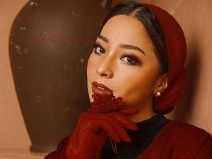 8 Gaya Hijab Jipon Ala Nikita Willy yang Tuai Kritik Netizen 8 Gaya Hijab Jipon Ala Nikita Willy yang Tuai Kritik Netizen
