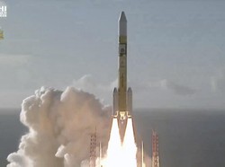 Video Uni Emirat Arab Berhasil Luncurkan Misi Pertama ke Mars