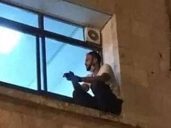 Kisah Pria Panjat Dinding RS Demi Lihat Ibu, Berhenti saat Ibunya Meninggal