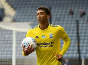 Jude Bellingham Gabung Borussia Dortmund, Disambut Hey Jude