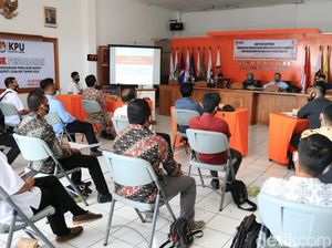 2 Bapaslon Independen Belum Penuhi Syarat Minimal Dukungan Pilbup Cianjur 2 Bapaslon Independen Belum Penuhi Syarat Minimal Dukungan Pilbup Cianjur