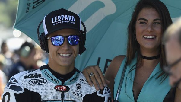 Pose Bareng Mantan Rossi, Fabio Quartararo Mau Dua Kali Nikung?