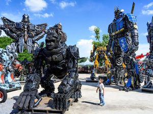 Unik, Robot-Robot di Museum Ini Ternyata dari Logam Bekas