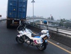 Kontainer Mogok di Tol Layang Tomang, Lalin Sempat Dialihkan