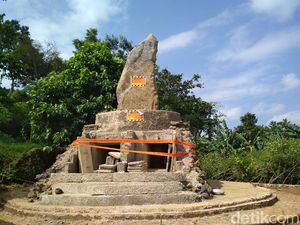 Komnas HAM Minta Bupati Setop Penyegelan Makam Sesepuh Sunda Wiwitan Komnas HAM Minta Bupati Setop Penyegelan Makam Sesepuh Sunda Wiwitan